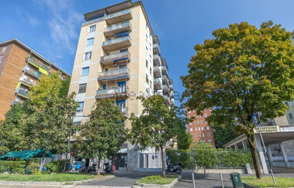 appartamento in vendita a Milano in zona Bande Nere