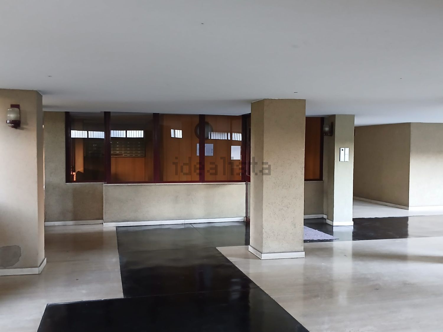 appartamento in vendita a Milano in zona Famagosta