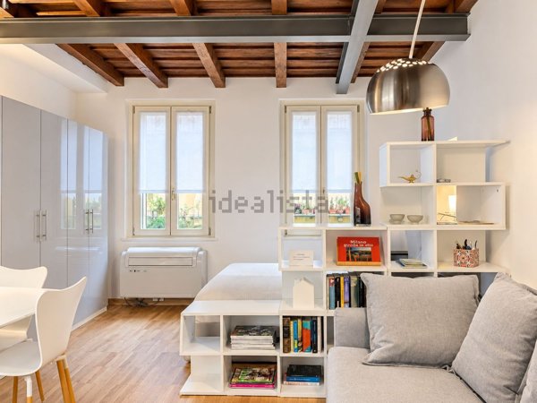 appartamento in vendita a Milano in zona Porta Ticinese