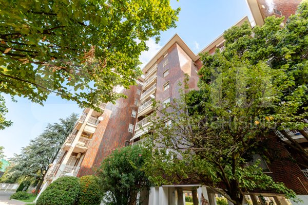 appartamento in vendita a Milano in zona Precotto