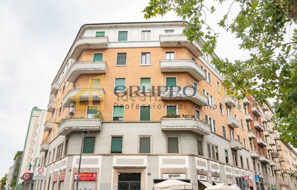 appartamento in vendita a Milano in zona Piazzale Lodi