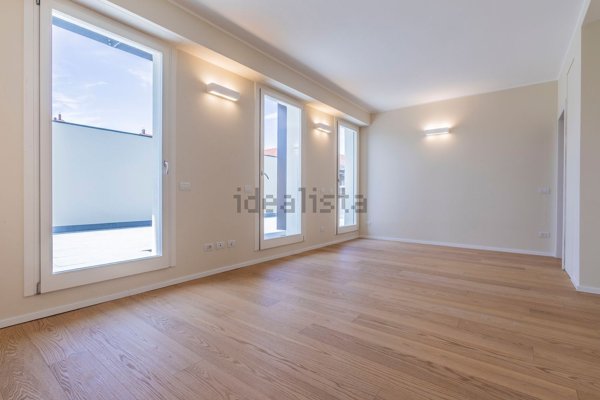 appartamento in vendita a Milano in zona Taliedo