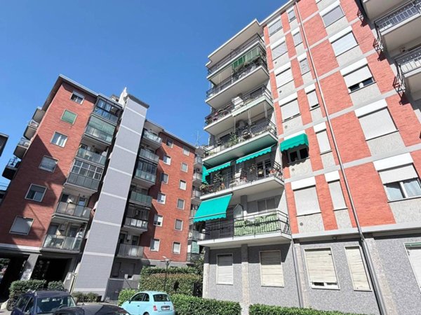 appartamento in vendita a Milano in zona Corvetto