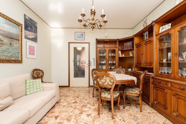 appartamento in vendita a Milano in zona Niguarda