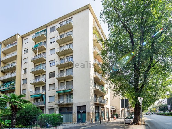 appartamento in vendita a Milano in zona Bocconi