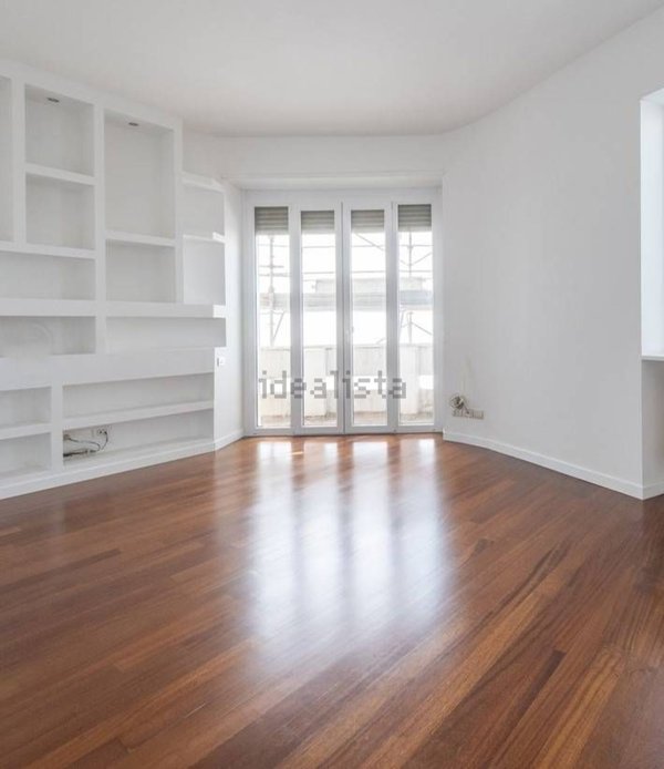 appartamento in vendita a Milano in zona Tibaldi