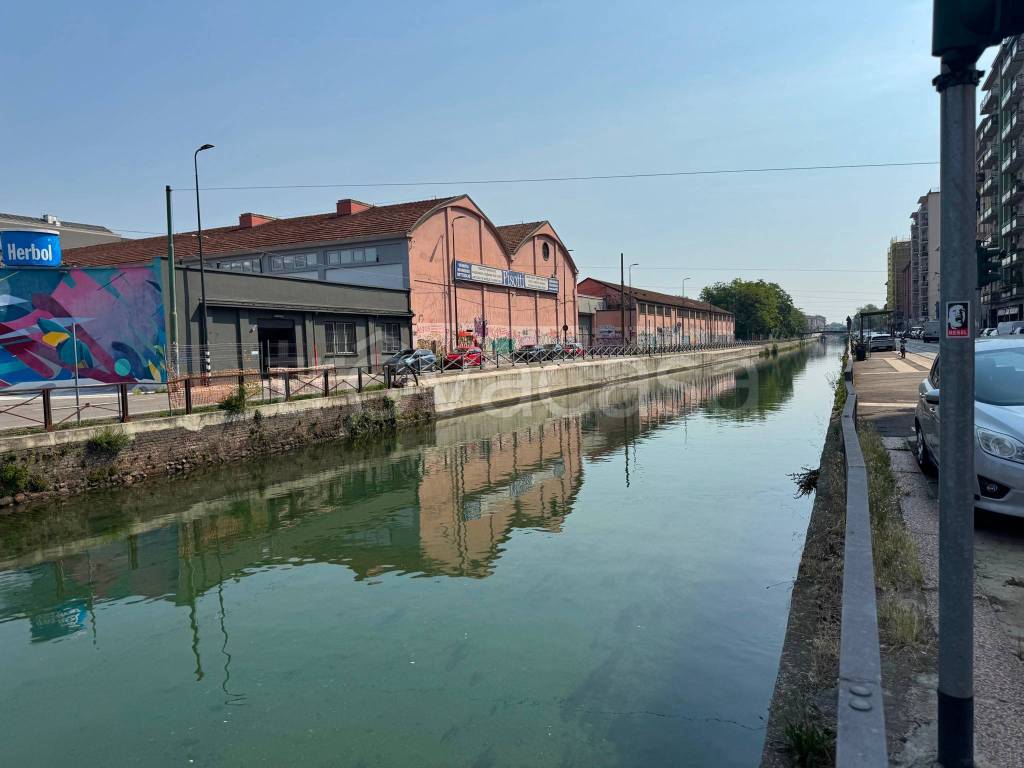 appartamento in vendita a Milano in zona Porta Genova