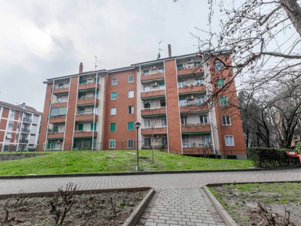 appartamento in vendita a Milano in zona Forlanini
