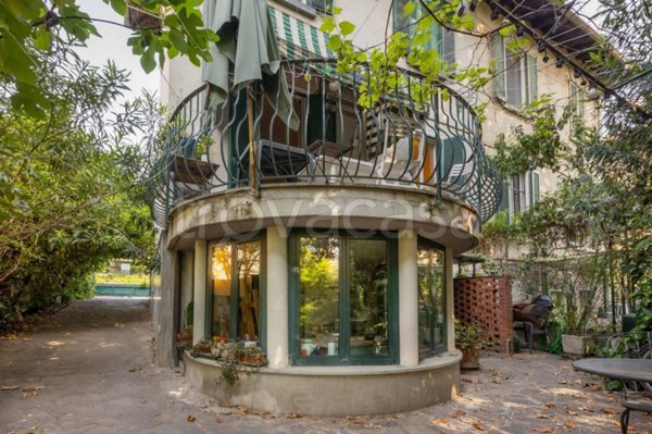casa indipendente in vendita a Milano in zona Isola