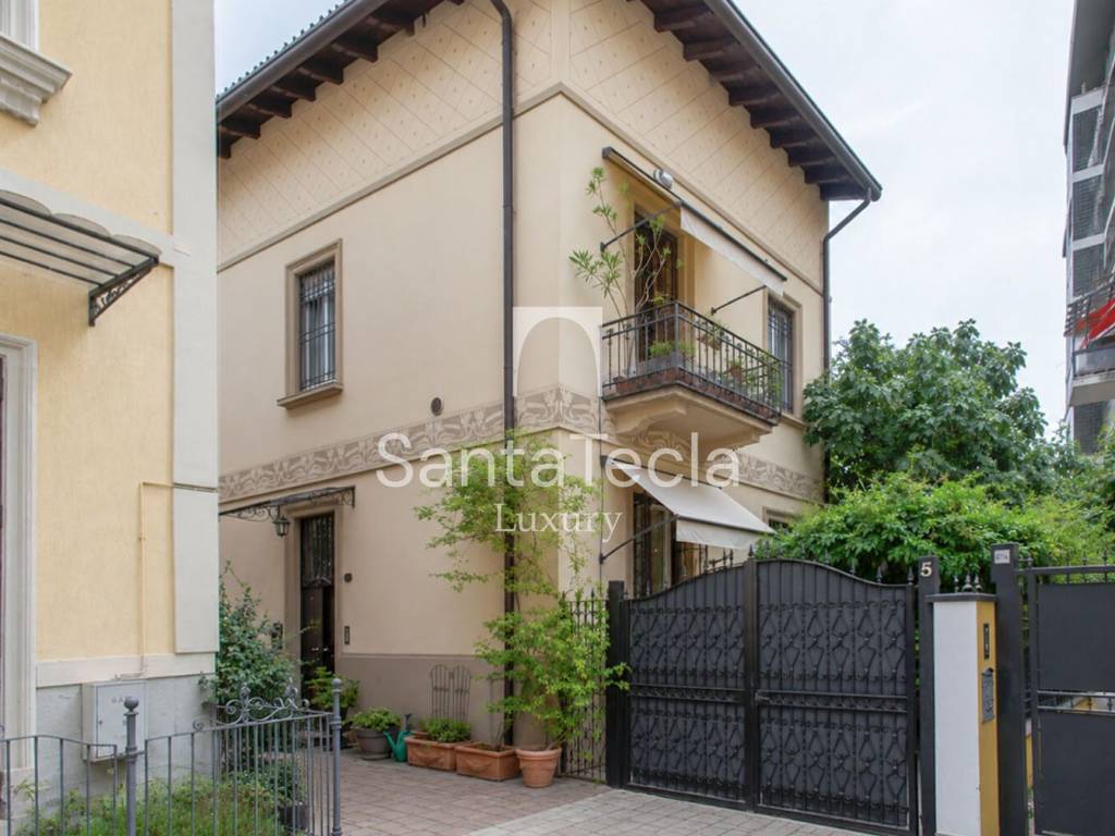 casa indipendente in vendita a Milano in zona Solari