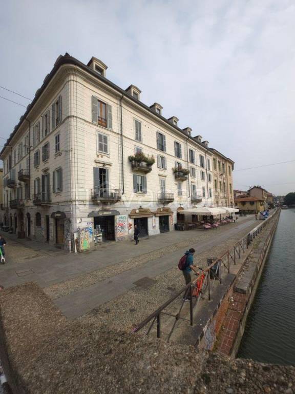 appartamento in vendita a Milano in zona Porta Genova
