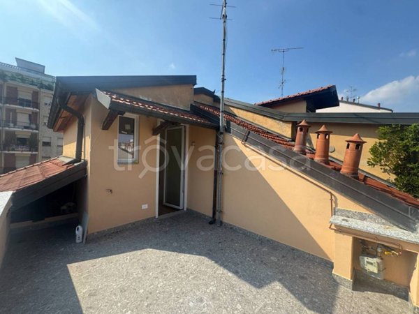 appartamento in vendita a Milano in zona Piazzale Lodi