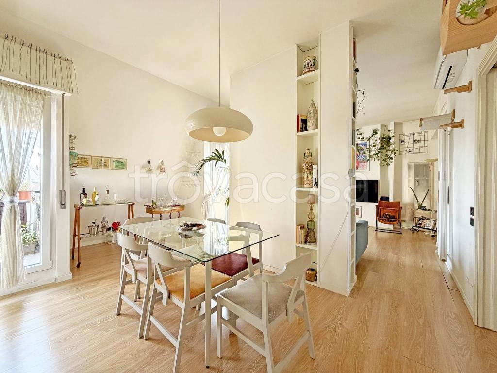 appartamento in vendita a Milano in zona Crescenzago