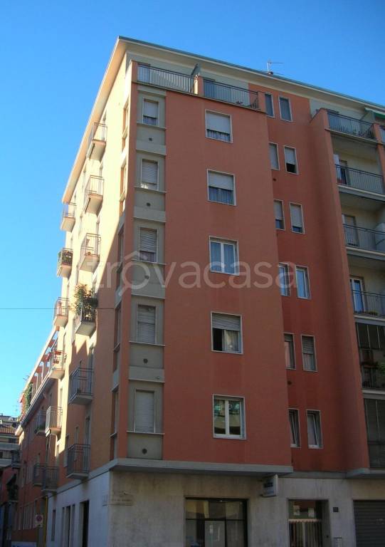 appartamento in vendita a Milano in zona Calvairate