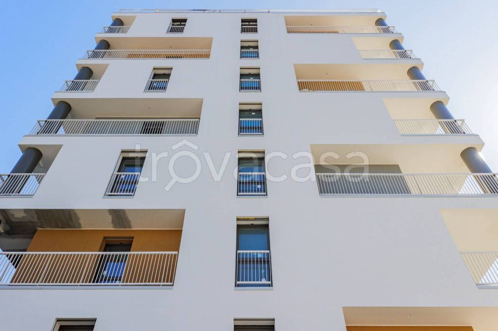 appartamento in vendita a Milano in zona Forlanini