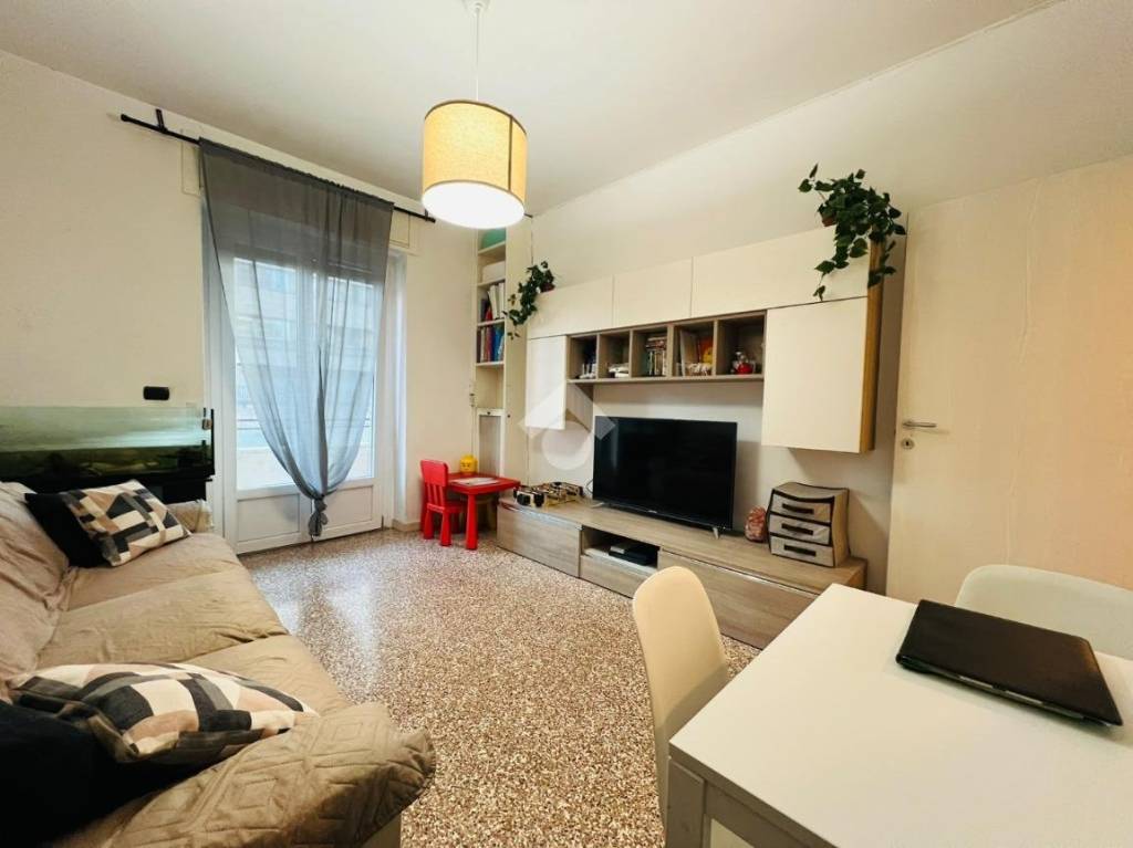 appartamento in vendita a Milano in zona Barona