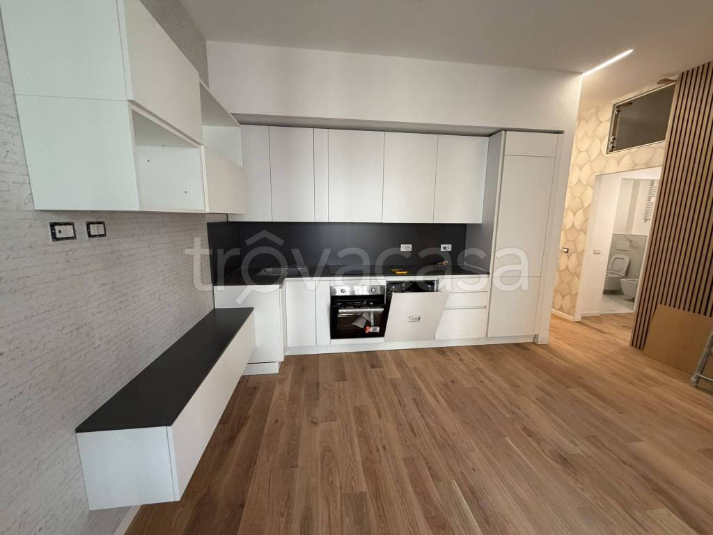 appartamento in vendita a Milano in zona Loreto