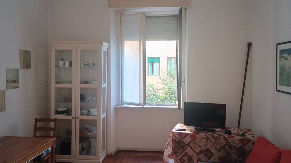 appartamento in vendita a Milano in zona Corsica