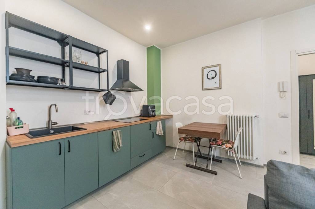 appartamento in vendita a Milano in zona Affori