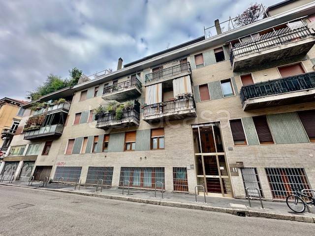 appartamento in vendita a Milano in zona Loreto