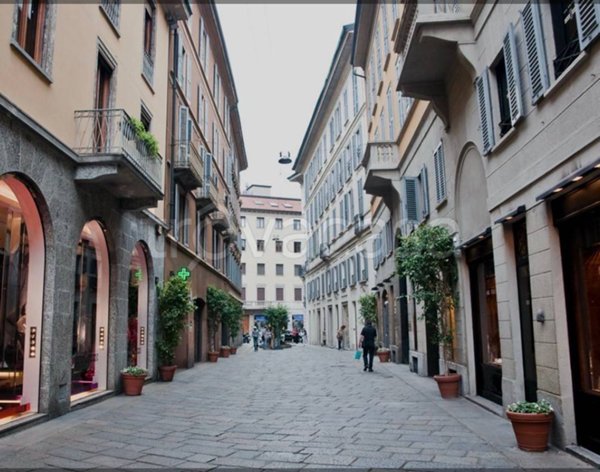 ufficio in vendita a Milano in zona Centro Storico