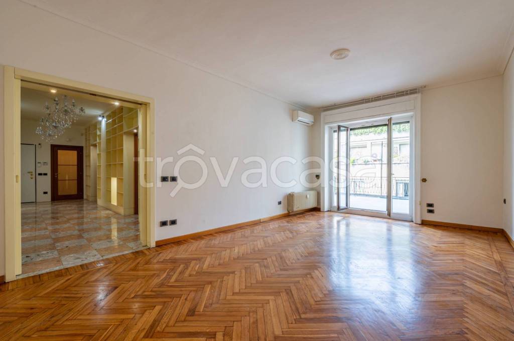 appartamento in vendita a Milano in zona Stazione Centrale