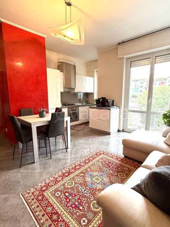 appartamento in vendita a Milano in zona Dergano