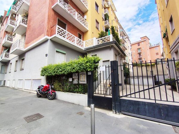 appartamento in vendita a Milano in zona Corvetto