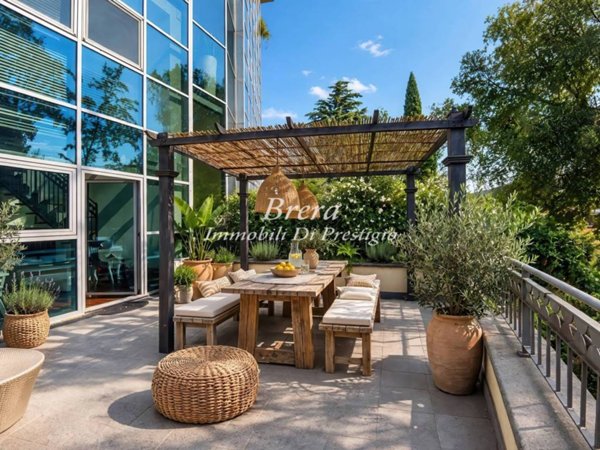 appartamento in vendita a Milano in zona Piazzale Lodi