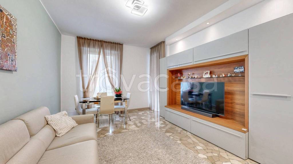 appartamento in vendita a Milano in zona Affori