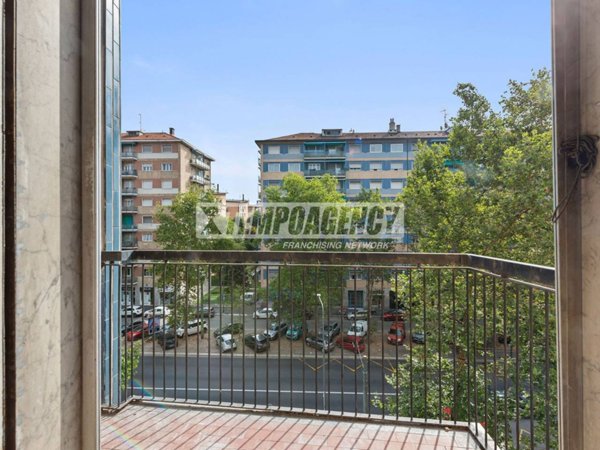 appartamento in vendita a Milano in zona Città Studi