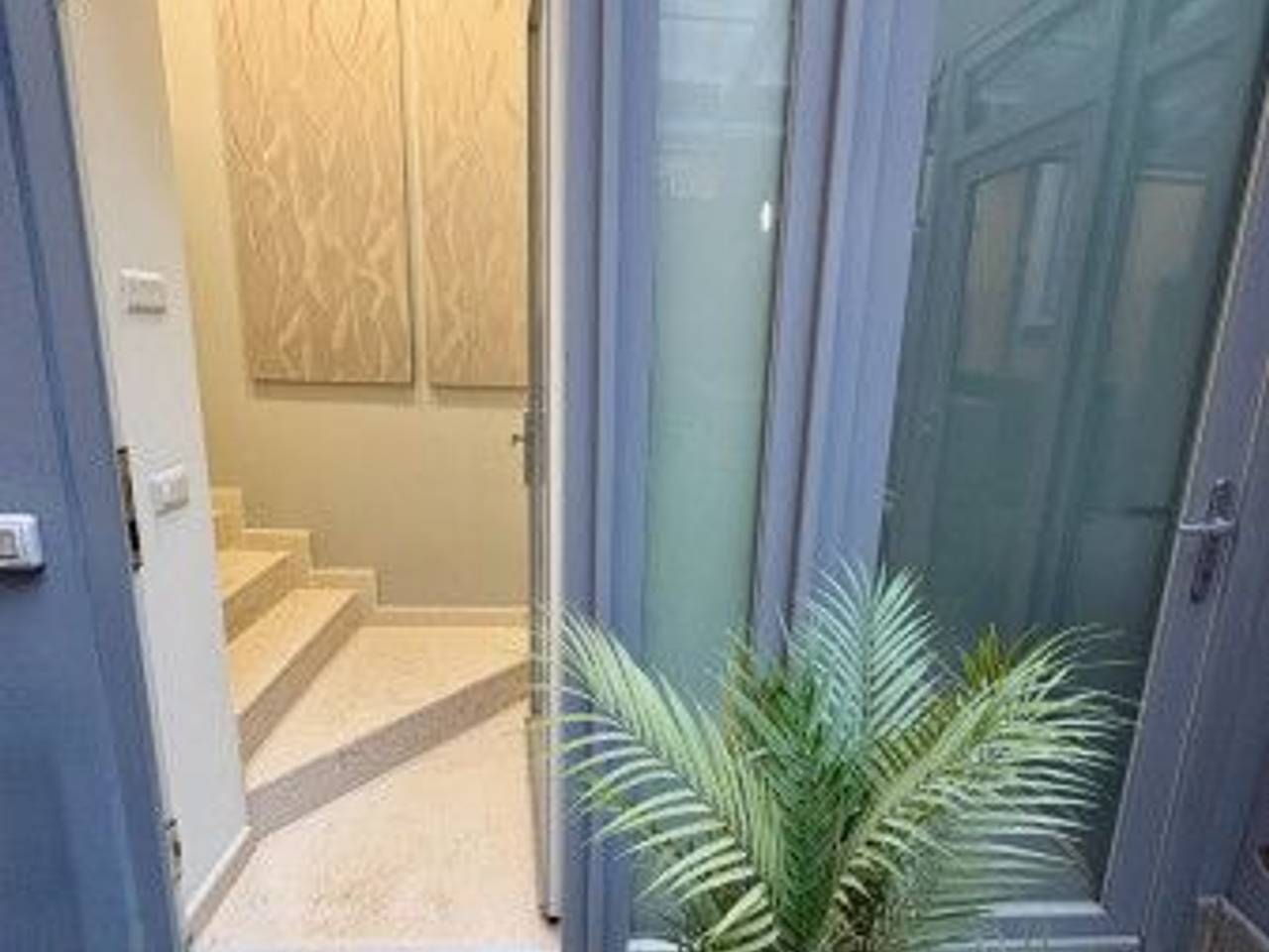 appartamento in vendita a Milano in zona Corsica
