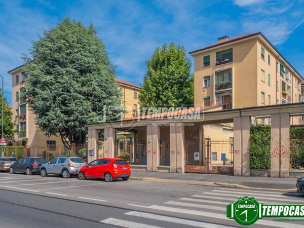 appartamento in vendita a Milano in zona Bande Nere