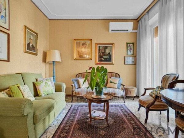 appartamento in vendita a Milano in zona Loreto