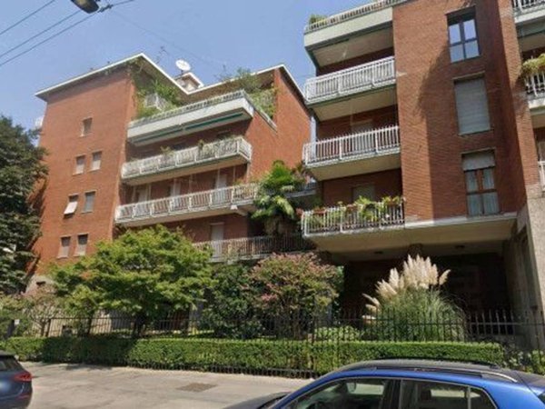 appartamento in vendita a Milano in zona Ghisolfa