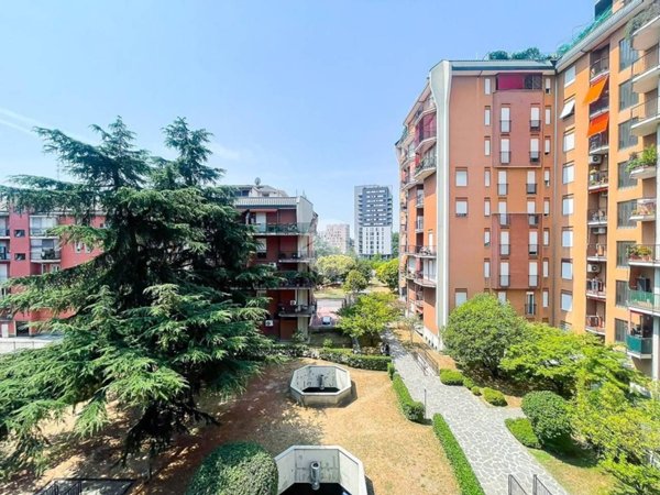 appartamento in vendita a Milano in zona Affori