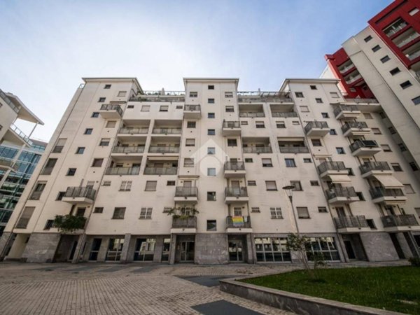 appartamento in vendita a Milano in zona Santa Giulia