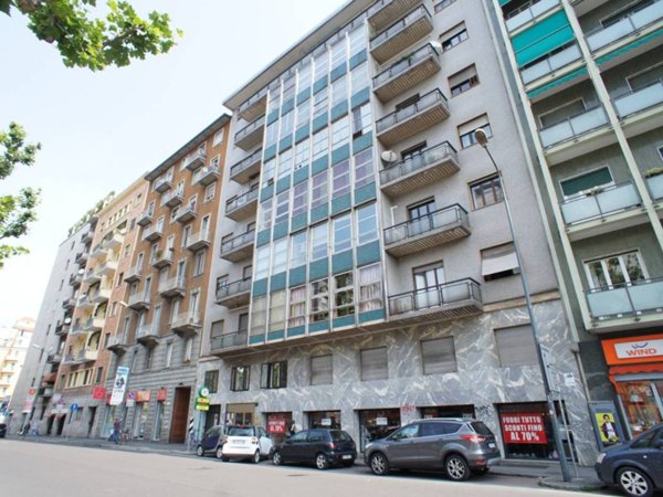 appartamento in vendita a Milano in zona Parco Solari