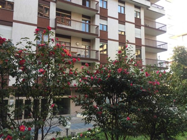 ufficio in vendita a Milano in zona De Angeli