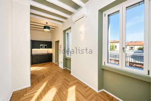 appartamento in vendita a Milano in zona Baggio