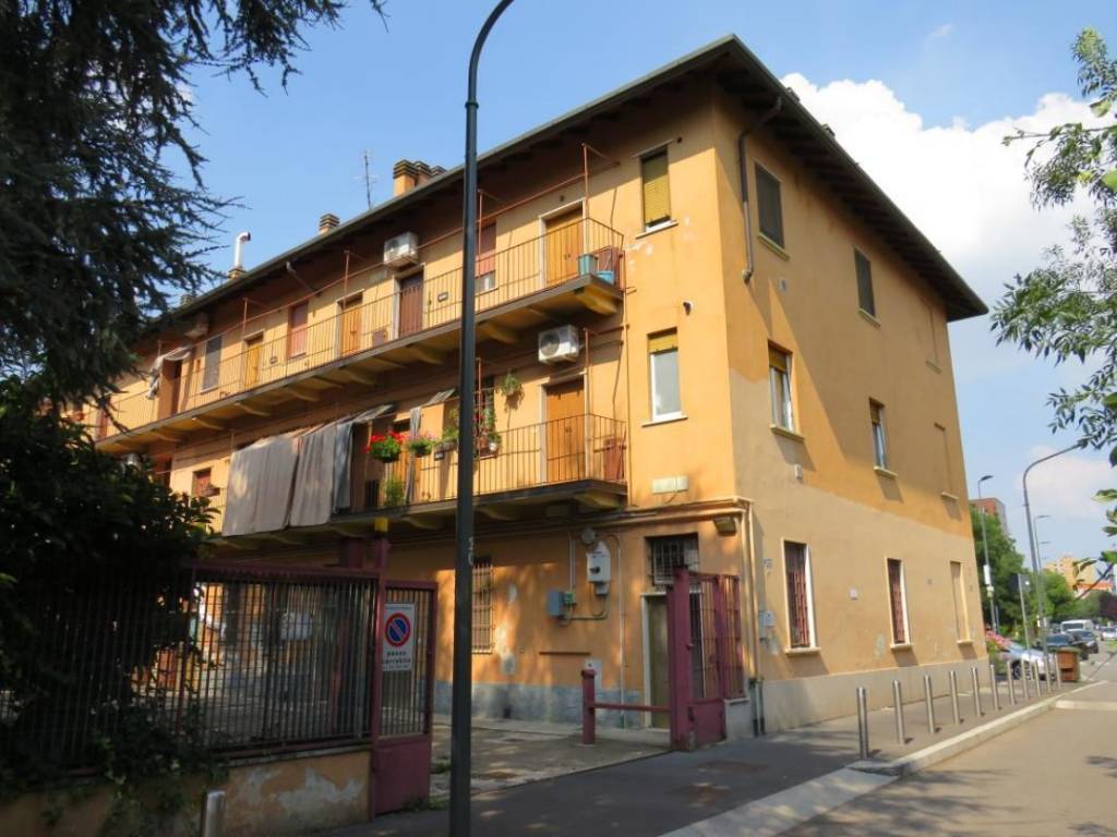appartamento in vendita a Milano in zona Trenno