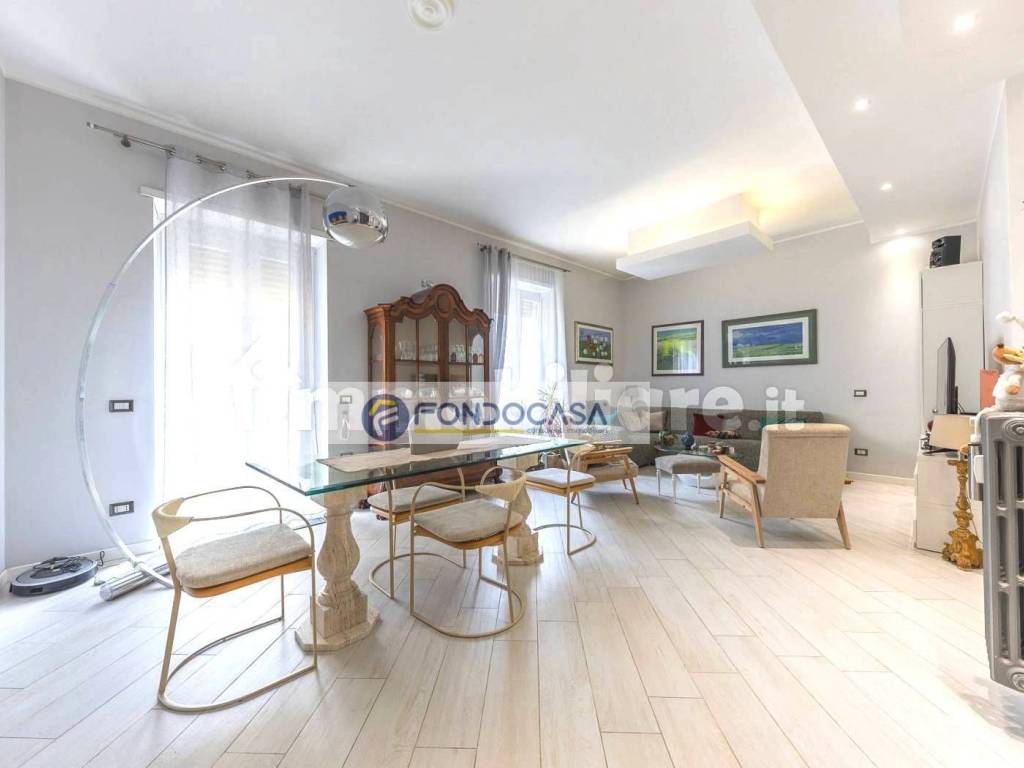 appartamento in vendita a Milano in zona Isola