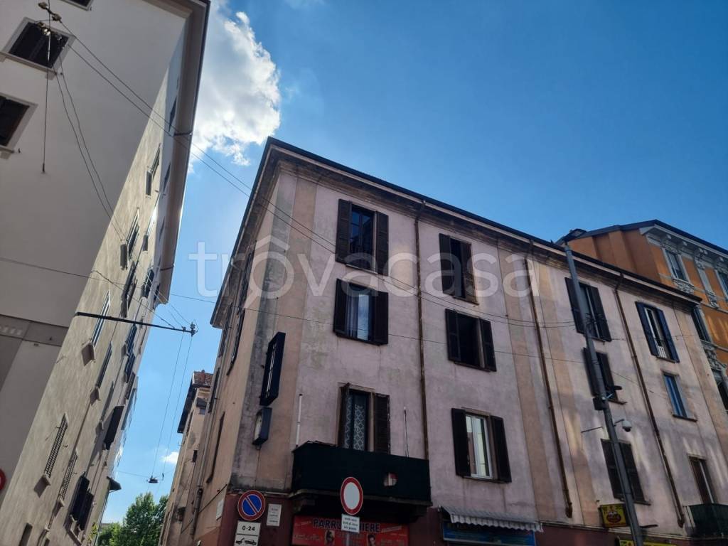 appartamento in vendita a Milano in zona Dergano