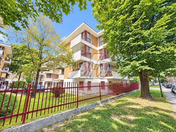 appartamento in vendita a Milano in zona Niguarda