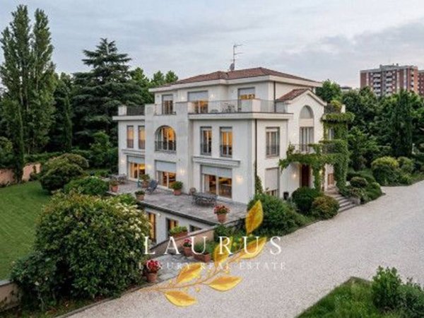 casa indipendente in vendita a Milano in zona San Siro