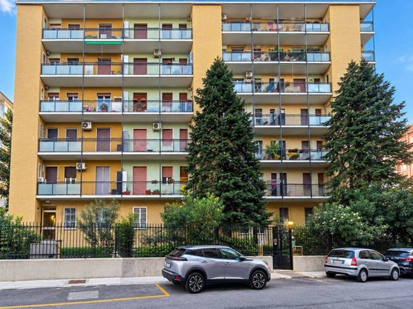 appartamento in vendita a Milano in zona San Siro