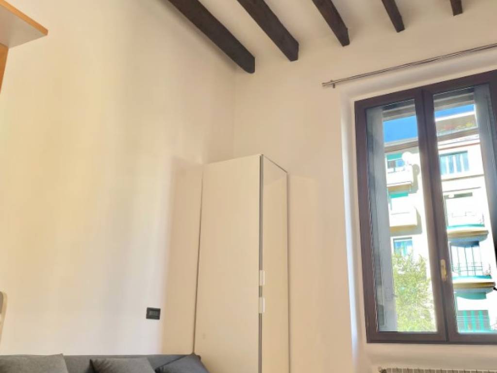 appartamento in vendita a Milano in zona Bocconi