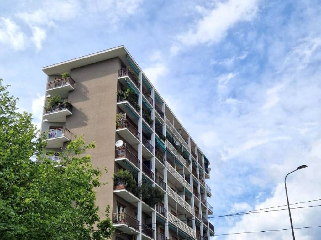 appartamento in vendita a Milano in zona Ghisolfa