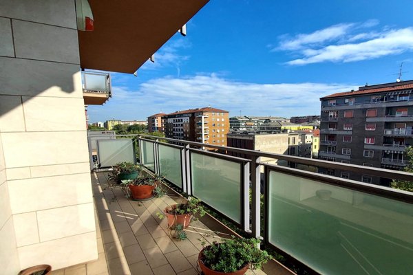 appartamento in vendita a Milano in zona Il Portello