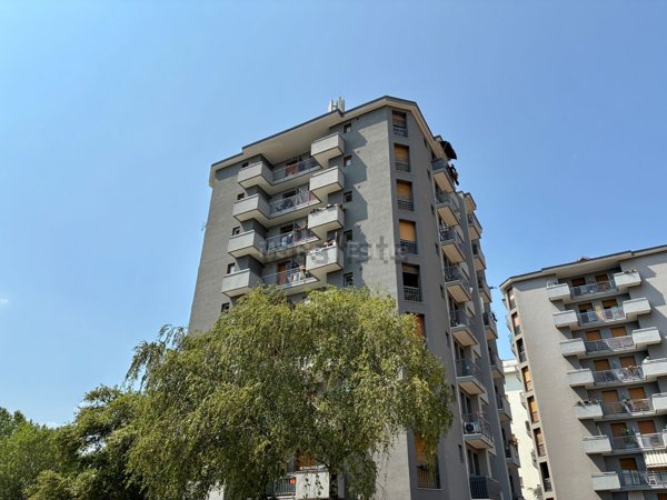 appartamento in vendita a Milano in zona Gallaratese